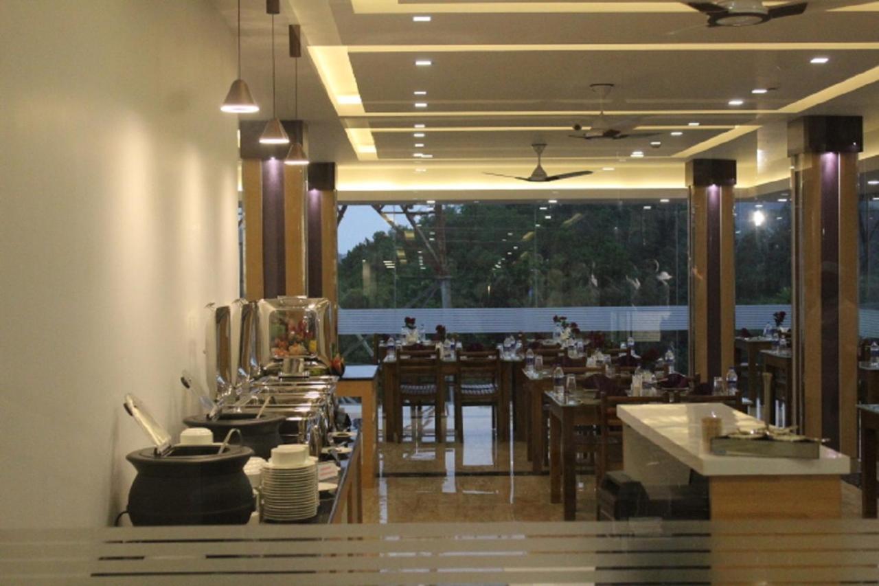 The Lakeview Munnar 무나르 외부 사진